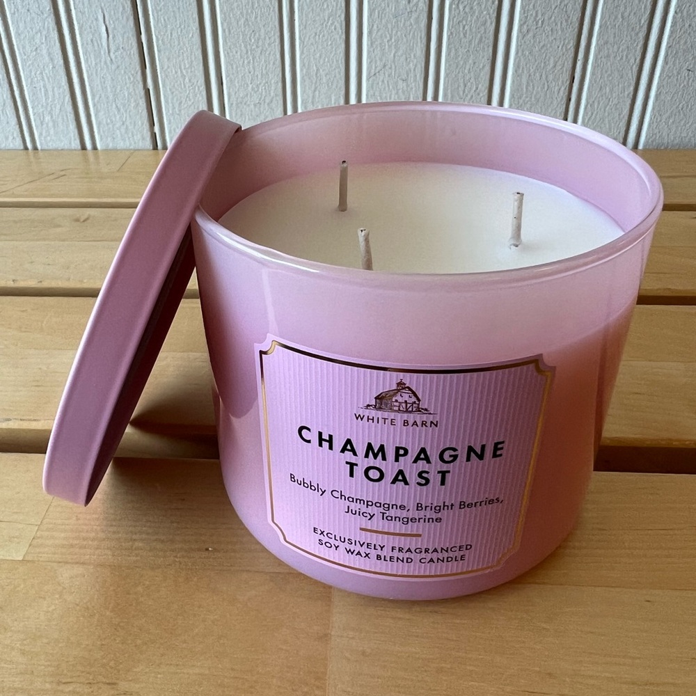 New: White Barn Pink Champagne Toast 3 Wick Candle